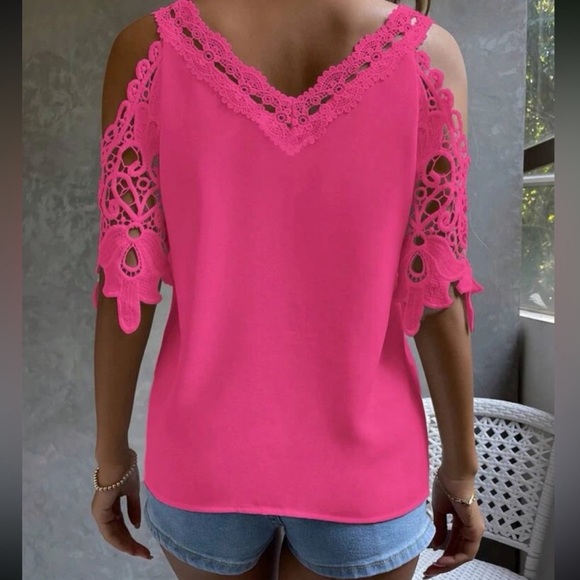 Luxe lace cold shoulder blouse - Picture 6 of 9